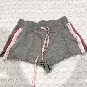 White fox sweatshorts
